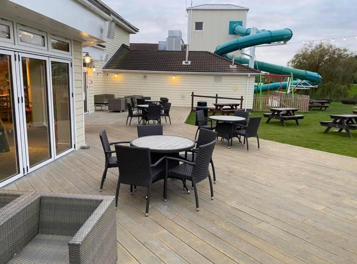 Private Rented Caravan Situated At Southview Holiday Park Winthorpe  Dış mekan fotoğraf